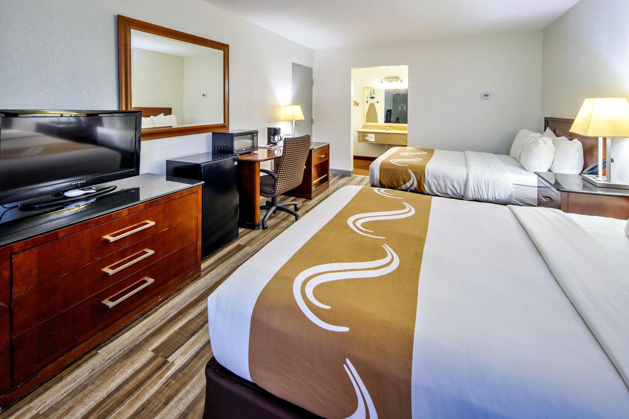 Quality Inn & Suites レイク・ハヴァス・シティ エクステリア 写真