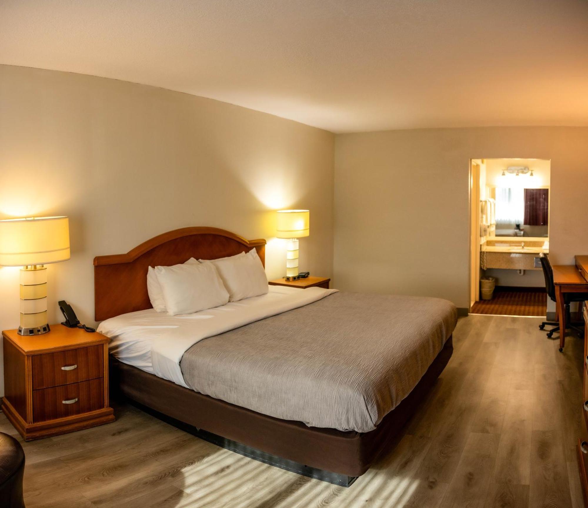 Quality Inn & Suites レイク・ハヴァス・シティ エクステリア 写真